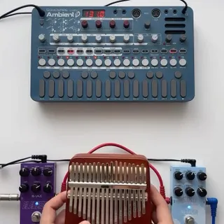Experiment with the kalimba + LIVEN Ambient Ø by @sonicware_inc 
#ambient #guitarpedals #noise #noisemusic #sounddesign