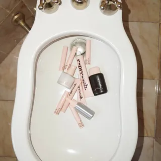 We’ve got a bidet situation going on 🙄