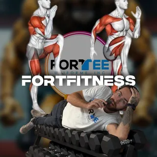 Nos amis de Lion Fitness viennent de nous envoyer un kit complet d’haltères de 5 à 75 lbs 🏋️‍♂️🔥.
En plus, on a maintenant une cage d’entraînement massive et ultra solide, juste à deux pas de notre bu