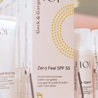 The wait is over. 🎉 Meet Zero Feel SPF 50.🛡️💛 

It has everything we wanted in an SPF:

✅ Broad spectrum SPF 50 / UVA-PF 30 protection
✅ New generation organic UV filters
✅ Gentle formula, suitable fo