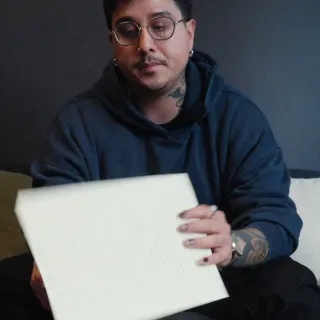 *UPDATE* Everyone say congratulations to @therottendoll_ for winning our lyric sheet giveaway!

To celebrate 𝐂𝐫𝐚𝐰𝐥 𝐁𝐚𝐜𝐤 𝐓𝐨 𝐌𝐲 𝐂𝐨𝐟𝐟𝐢𝐧 hitting radio last month we will be doing a handwritten lyric givea