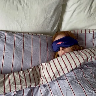A softer way to switch off.
A smoother way to wake up.

Spring sleep, perfected ☁️

𝗠𝗮𝗻𝘁𝗮 𝗦𝗜𝗟𝗞 𝗦𝗹𝗲𝗲𝗽 𝗠𝗮𝘀𝗸 → 𝗹𝗶𝗻𝗸 𝗶𝗻 𝗯𝗶𝗼