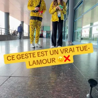 Imagine tu vois un gars faire ce mouvement en public, selon toi c’est un red flag 🚩 ou pas ? 🎯

#tossit #tossitgame #tossitchallenge #dart #redflag