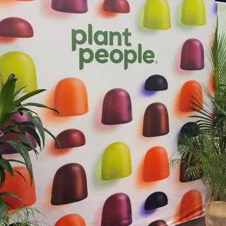 Wild Wild (Expo) West 🤠🍄‍🟫✨🪴🍄
Slinging gummies and taking names all week long 

#expowest #naturalproductsexpo