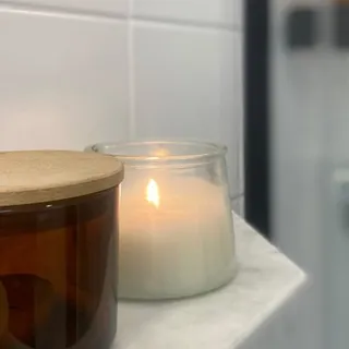 Before and after Badezimmer 🥹✨ Beste Entscheidung die Fliesen mit der Fliesenfarbe von @farbenloewe zu streichen.
Soo happy mit dem Ergebnis.
Würd ich immer wieder machen. 💛
Werbung/selbstbezahlt

#in