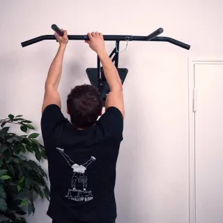 The sound of sweat! 😮‍💨

Nothing more satisfying than setting this up. 💪

#pullupanddip #calisthenics #fitness