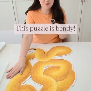 On a scale of 1 to bananas, guess how difficult this puzzle is. 🍌 Don't forget: Pre-orders ship on March 30th!

#bendypuzzle #bananas #whimsy #cloudberriespuzzle #jigsawpuzzles