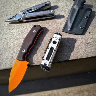 Day 2/30 of Chuck vs the Soundtrack 🥊

#everydaycarry #EDC #Gear #Pocket #DailyCarry