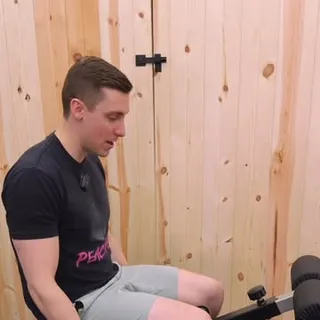The @freakathlete.co ABX bench with the leg developer is one of the few I’ve used that actually feels consistent on both movements. It’s not a full machine replacement, but it’s closer than most.

Ful