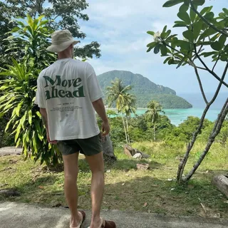 Some trips you remember by the view, some by what you wore 🤷

Link in bio!!