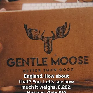 I know, my accent is terrible. 🤣🤣 Usually it starts at English and ends up at Australian. What can you do? 

#england #crawley #saskatchewan #naturalskincare #charcoaltoothpowder