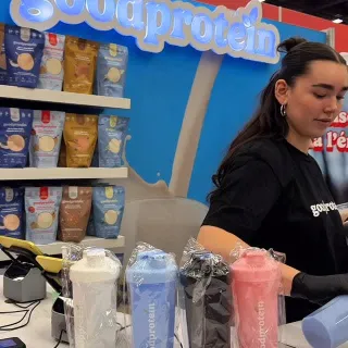 Toujours un plaisir de participer à @expomangersante 🌱

Encore une fois cette année, on a eu la chance d’échanger avec des membres de notre communauté et de faire découvrir nos shakes aux nouveaux ven