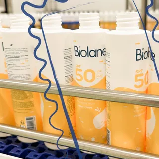 NOUVEAU ! Découvrez notre nouvelle gamme solaire 💛

Trois formats :
- Spray 200 ml
- Crème 50 ml
- Stick solide

Une seule exigence :
- Haute Protection SPF 50
- Adaptés à la peau des bébés
- Résisten