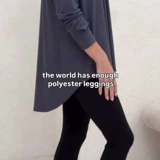 Enough is enough! Our legging is free from polyester and nylon. Made from Canadian knit rayon from bamboo heavyweight fabric, this everyday legging feels like a warm hug 🤗