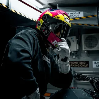 𝗙𝗲𝗿𝗮𝗹 𝗘𝗻𝗲𝗿𝗴𝘆
°
°
°
#kabutohelmet #bike #motorcycle #relatable #fyp