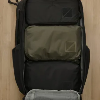 One bag travel, organized for whatever and however you pack with CIVIC Travel Bag 26L + our packing cubes and pouches.

#onebagtravel