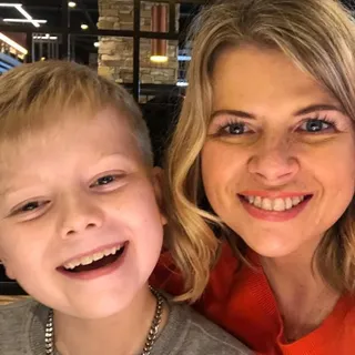 Dylan is taking on an Ultra White Collar Boxing match in Bedford on Saturday 18th April in memory of his friend, George “Gorgeous George” Fox. 💛

George’s life was tragically cut short by a brain tumo