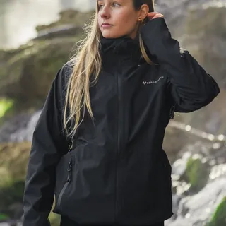 Was ist für euch bei einer Regenjacke besonders wichtig? 🛡️🌧️

#regenjacke