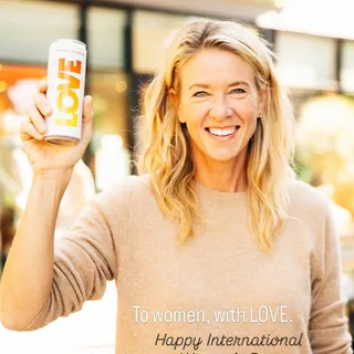 To women, with LOVE. 💛

Powered by love. 
Inspired by the women around us every day. 

Creators. Builders. The friends who make the journey better together. 

And the next generation already showing u