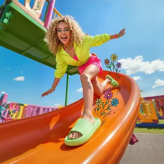 Sliding into the weekend like 🏄‍♀️

#happyflops #weekendvibes