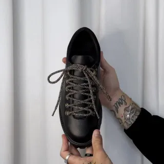 Limited release of the 73 all black comes with coffee frayed laces + classic black