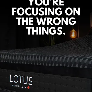 What actually matters in a mattress?

Not the brand name.
Not the 47 buzzwords.
Not the “limited time” sticker yelling at you.

What matters is this 👇

Does your back feel supported at 2:17am?
Do you 