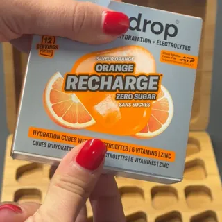 ASMR restock of our favorite electrolytes💧⚡

Watch the Microlyte RECHARGE collection being lined up perfectly - hydration never sounded this satisfying 🍊👀