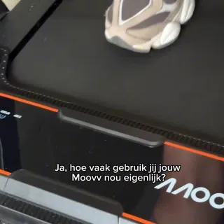 Gebruik jij je Moovv loopband ook vaker dan je had gedacht? 🧡⁠
⁠
⁠
⁠
#interview #homeworkout #fitnessmotivation #cardio #fitlife
