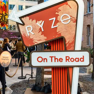 Aaaand that’s a wrap for our first time at @sxsw 🤠✌️ 

Between the RYZE & Shine Yoga Flow, tumbler decorating, incredible live music, and wayyyy too many coffee & matcha slushies… safe to say we did S