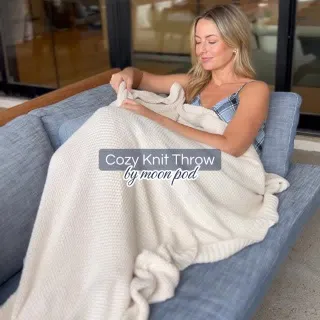 It’s soft, beautiful & 100% cotton! Choose from 5 stunning colors. Buy 2+ get the 3rd FREE!

#MoonPod #ThrowBlankets #shopping #gifts #blankets