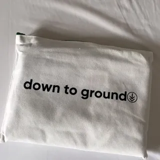 Sleep connected. Wake up balanced. 
Down to Ground grounding mat.

•improve sleep quality
•stress reduction
•balance the nervous system
•reduce inflammation

Use code TOPAZTAYLOR to save! @down.to.gro