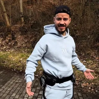Experiencing the DNSYS X1: a lightweight, powered walking assistant designed to provide real-time support, making every step feel effortless. Featuring AI-driven movement analysis and adaptive assista