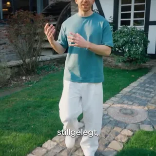 Stefan beantwortet eure Fragen zum Landgut in Düsseldorf. 🙏

Deine Frage fehlt noch? Stell sie uns in den Kommentaren 👇