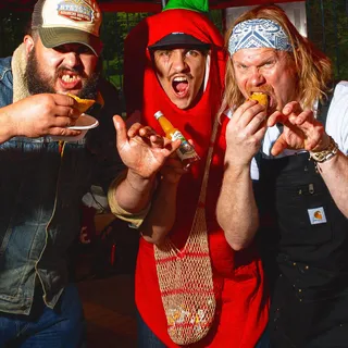 BTOB AU SALON DU BBQ @le_chefcarlos x @sauces_martin 🌮

Recette de tacos au porc confit à la sauce Amazonia avec les tortillas de @loscuates.tortilleria.traiteur ! 🇲🇽

Merci à @lemarquier pour l’accue