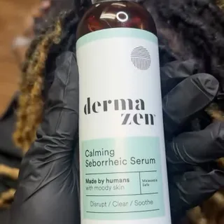 Let’s talk about scalp health. This is very important so listen up.

@dermazenco 
#locdbyleigh #dermazen #locs #haircare #skincare