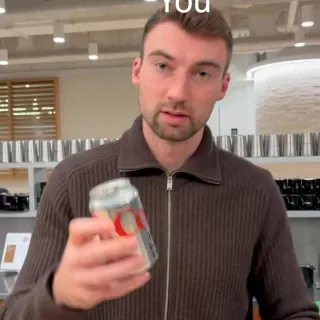 Yes it tastes nice but the colour is completely different

Episode 1 of “Making drinks healthy”

#drink #cocacola #homemade #balsamicvinegar