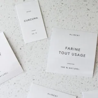 Derrière chaque étiquette, il y a du temps, de l’attention et beaucoup de soin.
Un petit détail… fait avec amour, ici au Québec 🤎