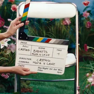 FROM PLANTS WITH LOVE. 

Rendez-vous le 28/03 👀

Love, La Vie™️ & MOEA 🌈❤️