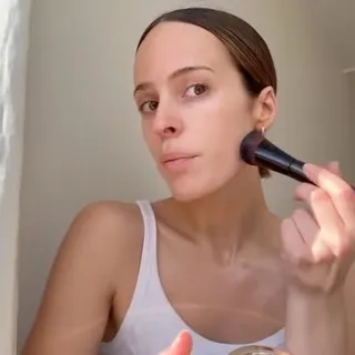 “It doesn’t hide your skin, it enhances it.”

Chloe uses shade 00.

Tinted Blur Balm Skin Tint with Peptides is now available at @sephora, @ultabeauty, and LauraMercier.com.