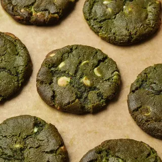 Fresh from the JENKI kitchen. A soft, chewy Matcha Cookie with white chocolate and raspberry – made in-house and served daily across our bars.